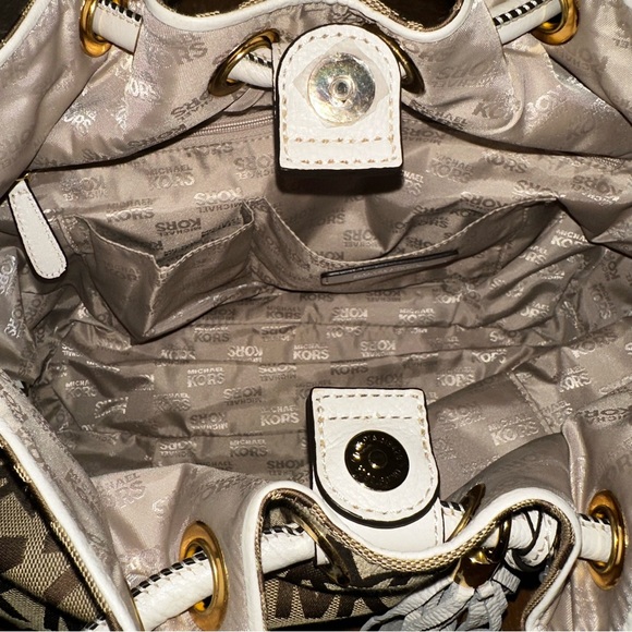 Michael Kors ring tote - Picture 7 of 10